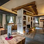 Hotel Vites Mountain Canazei