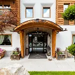 Vites Mountain Hotel