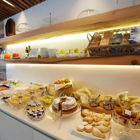 维特斯山区小屋酒店 4* 卡纳泽伊