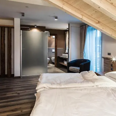 维特斯山区小屋酒店 酒店 卡纳泽伊